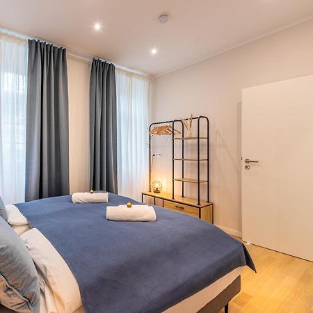 Vivid Luxury Apartment Ludwigsburg - Bluehendes Barock-Forum-Schloss-Modern Buitenkant foto